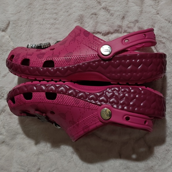Crocs x Juicy Couture Limited Edition Classic Clogs, Women 8 / Men 6 - Picture 8 of 8